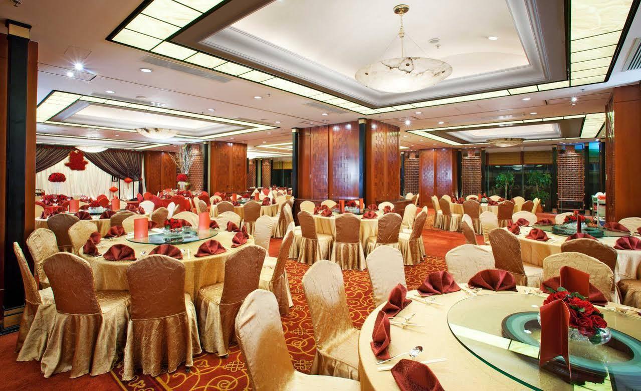 Harbour Plaza North Point Hotel Хонконг Екстериор снимка